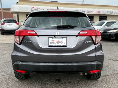 Used 2016 Honda HR-V LX image 6
