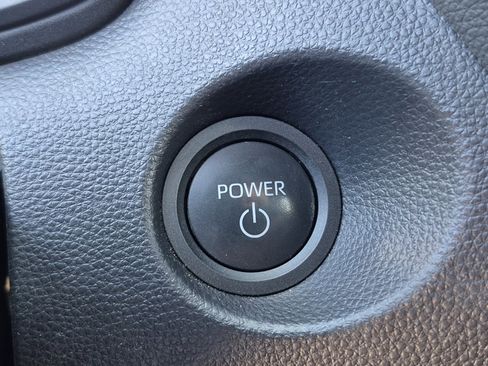 Used 2025 Toyota Corolla Cross AWD Hybrid image 32