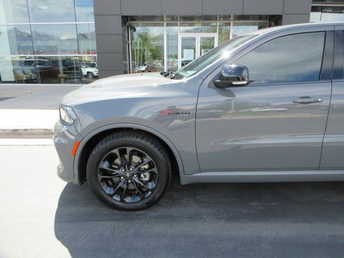 Used 2022 Dodge Durango R/T w/ Blacktop Package AWD/4WD image 2