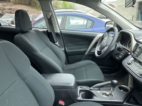 Used 2013 Toyota RAV4 XLE image 8