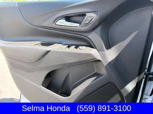 Used 2022 Chevrolet Equinox LT FWD image 13