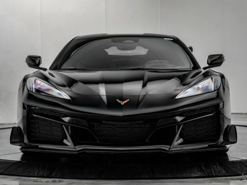 Used 2024 Chevrolet Corvette Z06 w/ Stealth Interior Trim Package RWD image 37