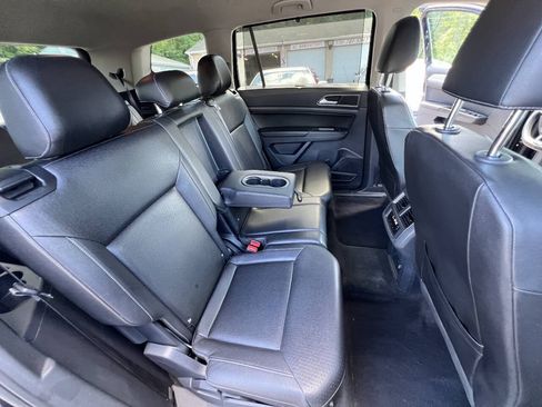 Used 2018 Volkswagen Atlas SE AWD/4WD image 16