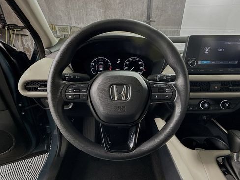 Certified 2024 Honda HR-V LX image 11