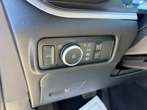 Certified 2024 Ford Explorer XLT w/ Equipment Group 202A AWD/4WD image 8