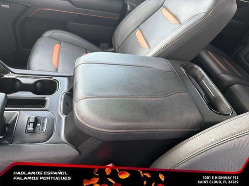 Used 2024 GMC Sierra 1500 AT4 w/ Technology Package AWD/4WD image 25