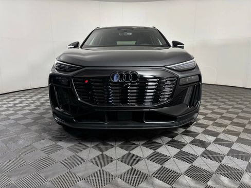 New 2027 Audi SQ6 e-tron Prestige AWD/4WD image 3