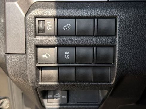 Used 2025 Toyota Tacoma SR5 AWD/4WD image 25