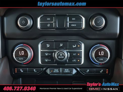 Used 2021 Chevrolet Tahoe Z71 w/ Luxury Package AWD/4WD image 28