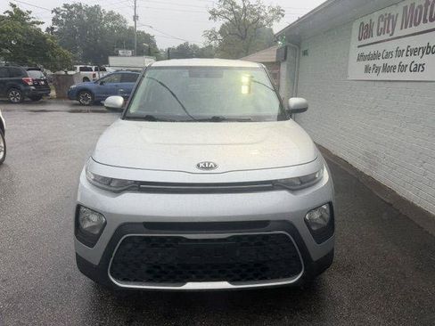 Used 2020 Kia Soul LX FWD image 3