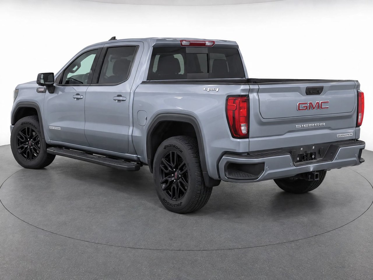 Used 2025 GMC Sierra 1500 Elevation w/ Elevation Premium Package AWD/4WD image 3