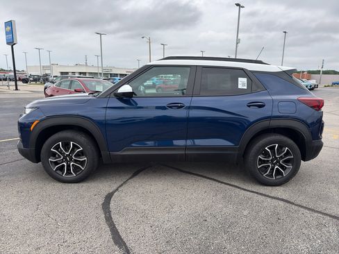 Used 2023 Chevrolet TrailBlazer ACTIV w/ Convenience Package AWD/4WD image 6
