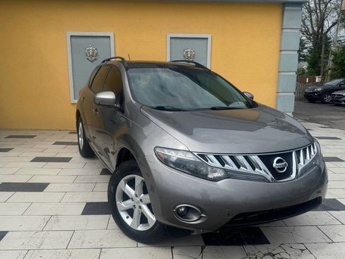 Used 2010 Nissan Murano SL w/ Leather Pkg image 3