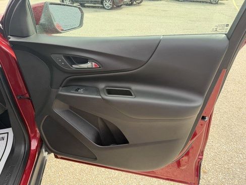 Used 2019 Chevrolet Equinox LT image 23