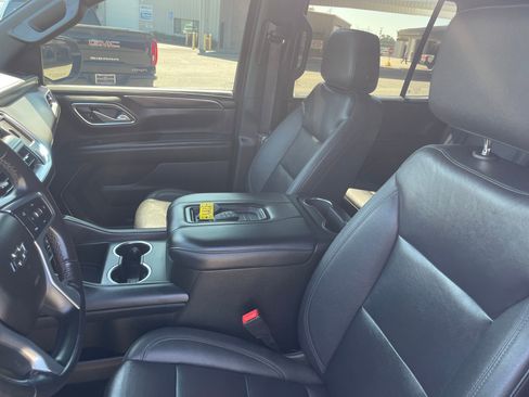 Used 2022 Chevrolet Tahoe Z71 AWD/4WD image 12