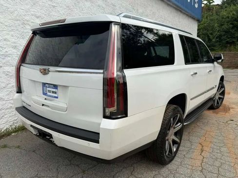 Used 2016 Cadillac Escalade ESV Premium RWD image 6