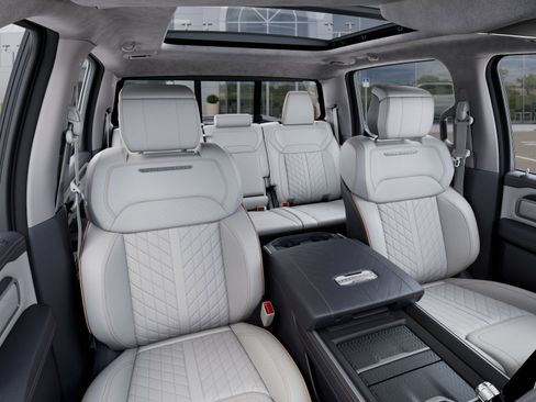 New 2025 RAM 1500 Tungsten w/ Towing Technology Group image 25