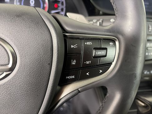 Used 2022 Lexus ES 350 w/ Premium Package FWD image 36