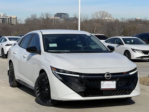 New 2026 Nissan Sentra SR image 2