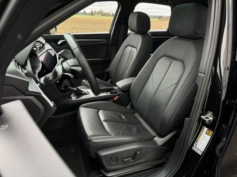 Used 2022 Audi Q3 2.0T Premium w/ Convenience Package image 9