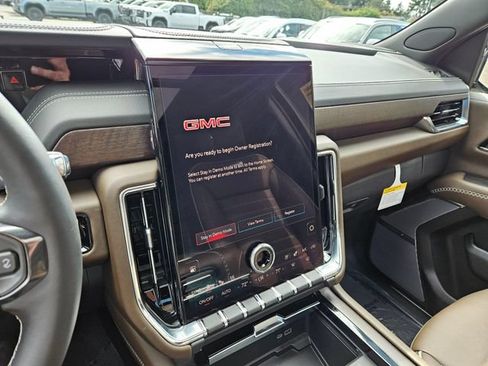 New 2026 GMC Yukon XL Denali Ultimate w/ LPO, Illumination Package AWD/4WD image 31