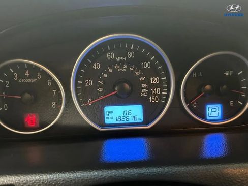 Used 2012 Hyundai Veracruz Limited FWD image 11