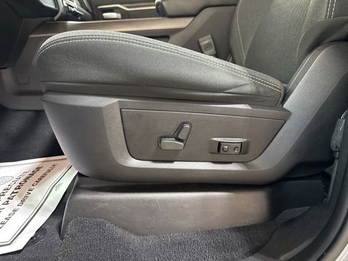 Used 2022 RAM 2500 Big Horn w/ Night Edition image 26