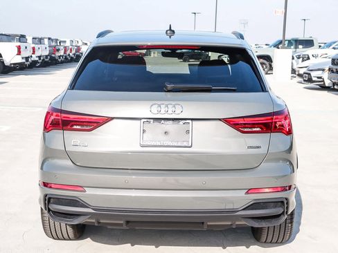New 2025 Audi Q3 2.0T Premium image 8