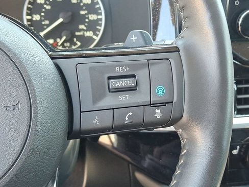 Used 2024 Nissan Pathfinder SL w/ SL Premium Package AWD/4WD image 24