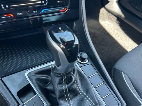 Used 2026 Volkswagen Jetta Sport image 15