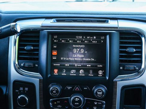 Used 2015 RAM 2500 Laramie image 24