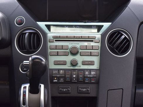 Used 2010 Honda Pilot Touring image 30