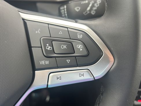 New 2026 Volkswagen Taos SE FWD image 26
