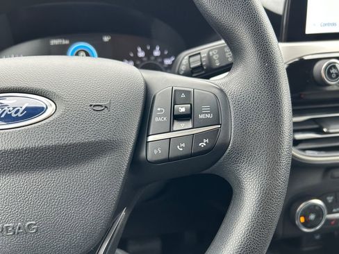 Used 2020 Ford Escape SE image 18