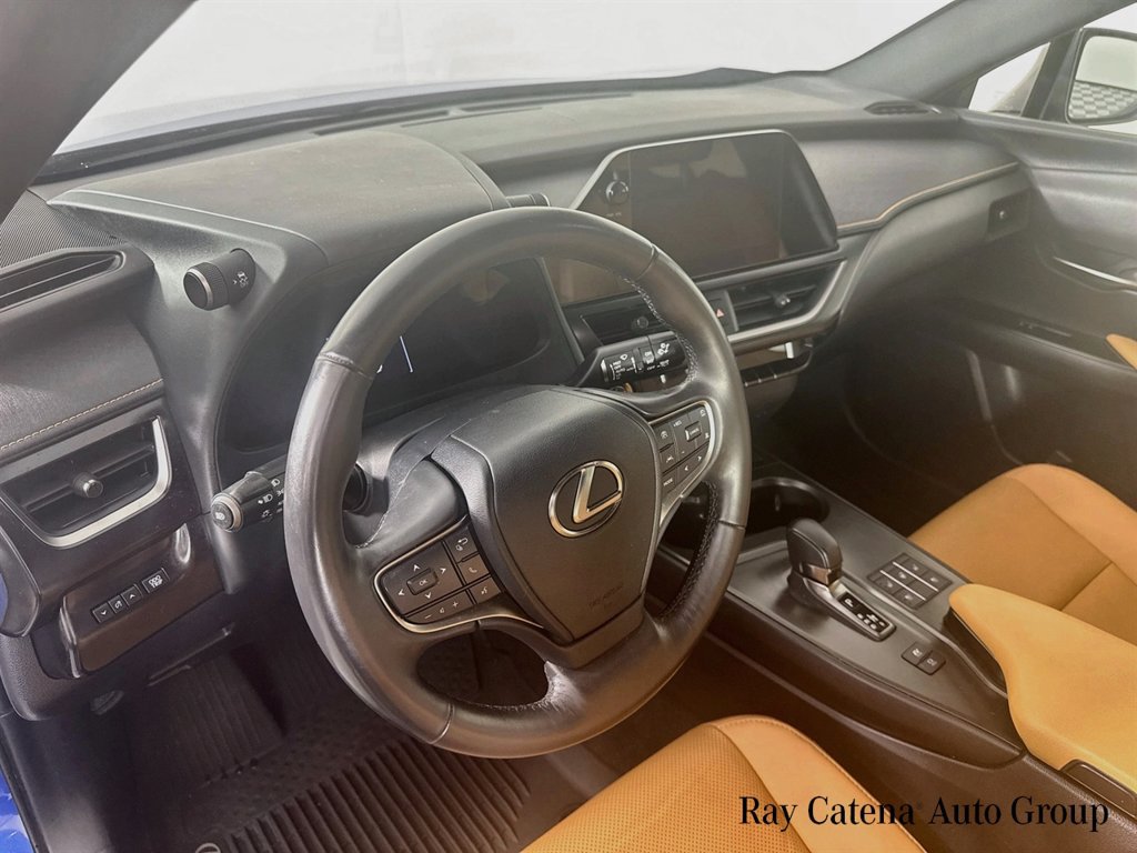 Certified 2025 Lexus UX 300h AWD w/ Accessory Package (Z2) image 9