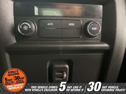 Certified 2023 Chevrolet Traverse LT w/ Rear Camera Mirror Package image 19