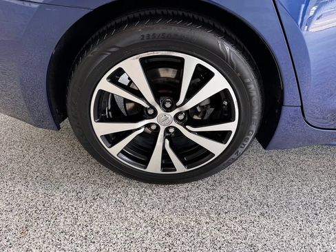 Used 2018 Nissan Maxima 3.5 SV FWD image 8