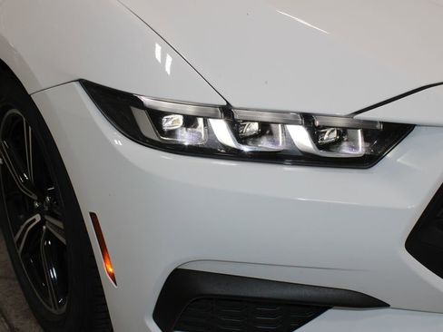 Used 2024 Ford Mustang Premium image 13