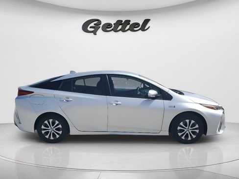 Certified 2021 Toyota Prius Prime LE FWD image 4