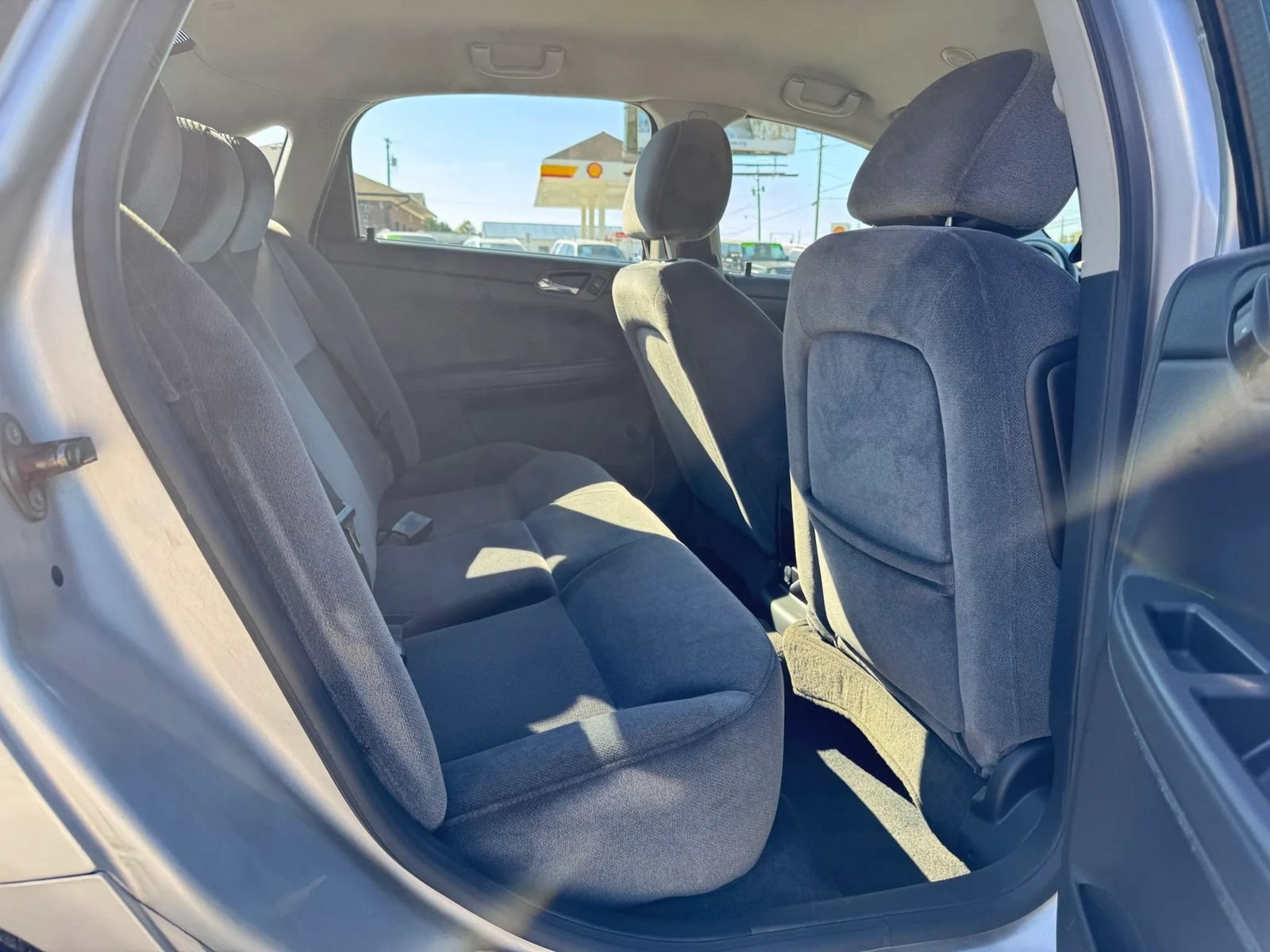 Used 2010 Chevrolet Impala LT FWD image 22
