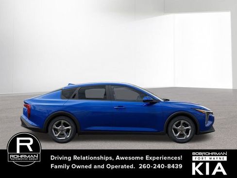 New 2026 Kia K4 LXS image 8