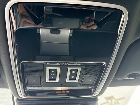 Certified 2025 Land Rover Range Rover Velar S image 26