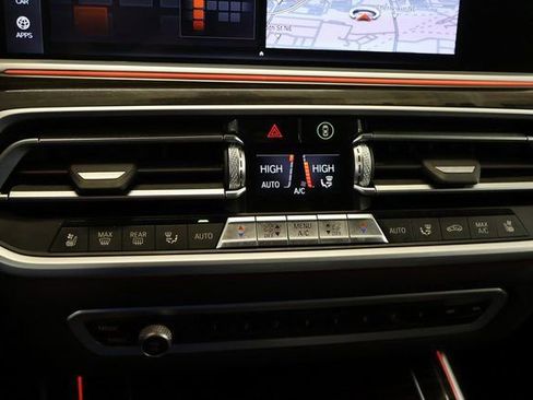 Used 2020 BMW X7 xDrive40i w/ Premium Package image 21