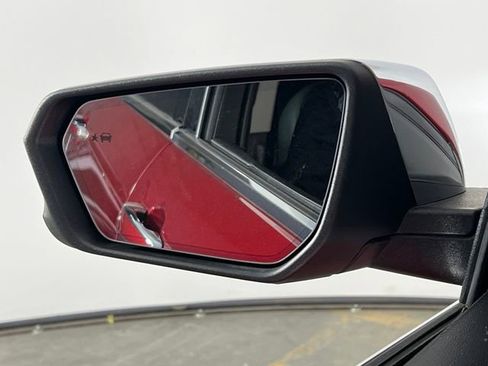 Used 2020 Chevrolet Equinox Premier image 40