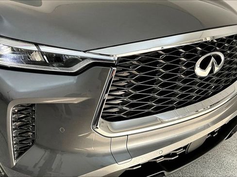 Certified 2025 INFINITI QX60 Luxe image 37