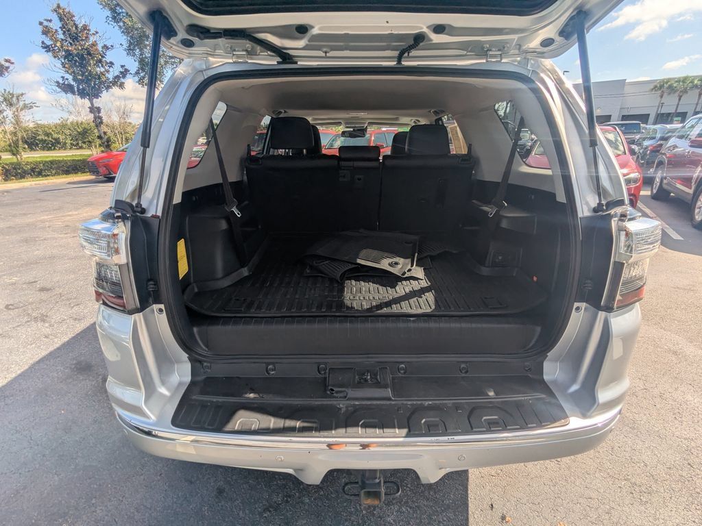 Used 2023 Toyota 4Runner Limited AWD/4WD image 26