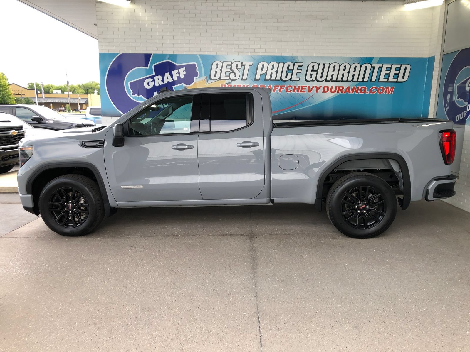 Used 2024 GMC Sierra 1500 Elevation AWD/4WD image 5