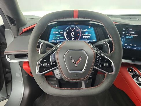 Used 2024 Chevrolet Corvette Stingray Premium Cpe w/ Z51 Performance Package RWD image 19