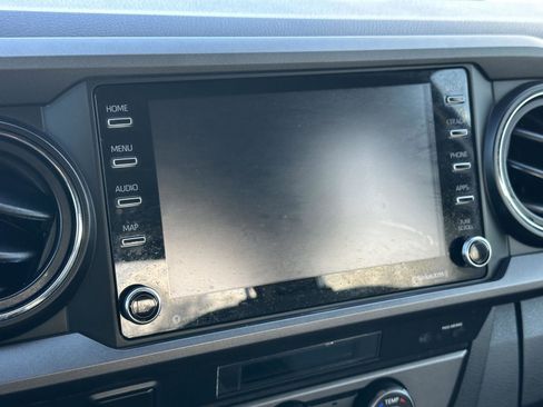 Used 2021 Toyota Tacoma TRD Off-Road image 12