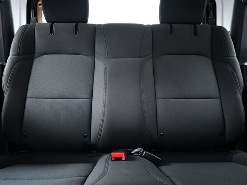 Used 2023 Jeep Wrangler Willys image 15